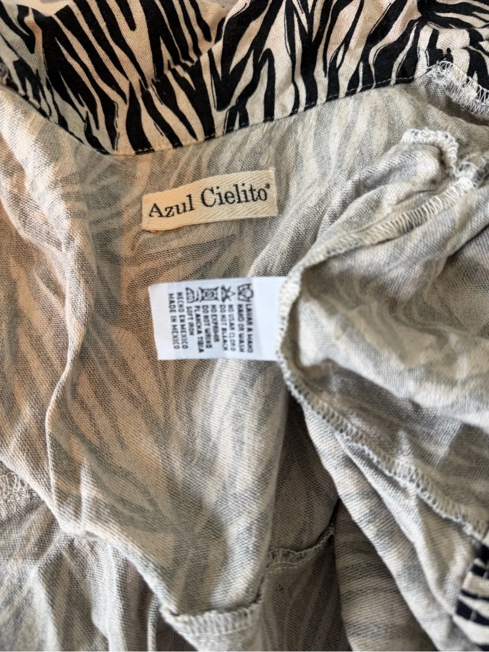 170 - Azul Cielito Black & White Zebra Crop Button-Up Top - Picture 5 of 5